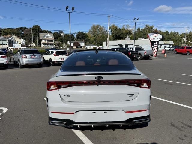 2021 kia k5 gt-line