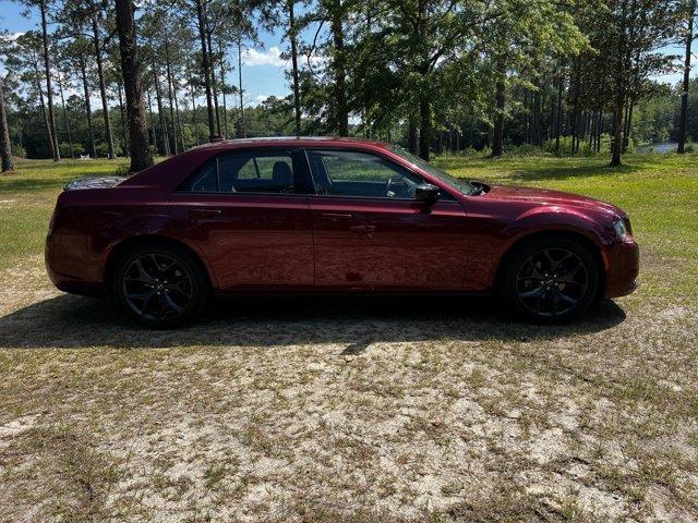2021 chrysler 300 touring