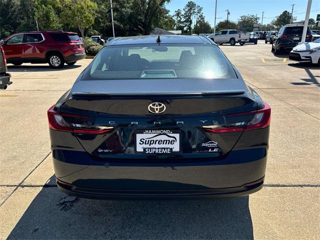 2025 toyota camry le