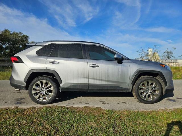 2020 toyota rav4 xle premium