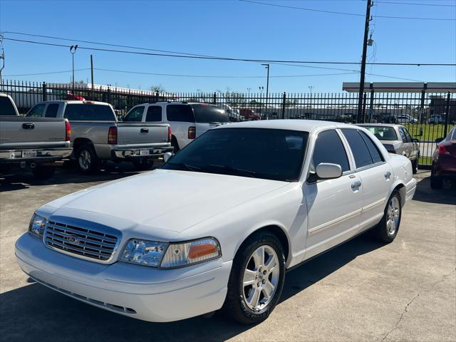 2011 ford crown victoria lx