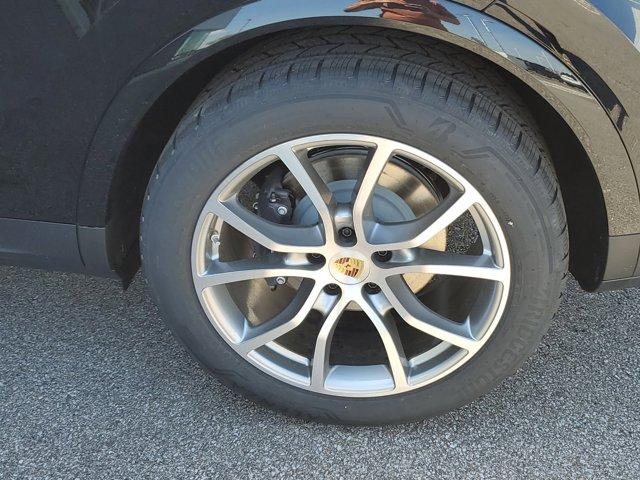 2024 porsche cayenne base (tiptronic)