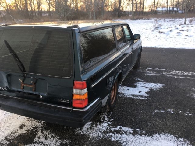 volvo 240 wagon 1993, clean, rust free