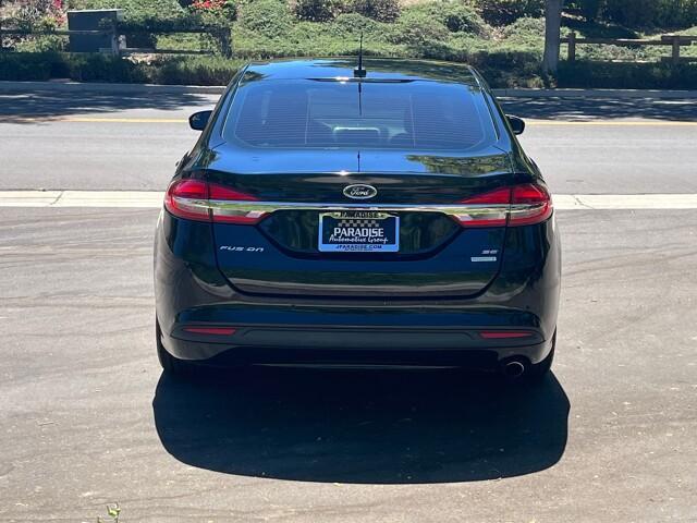 2018 ford fusion se
