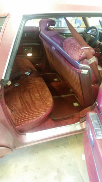cadillac sedan deville 1975