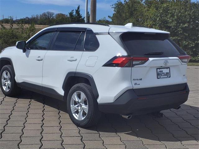 2019 toyota rav4 xle