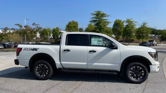 2024 Nissan Titan pro-4x