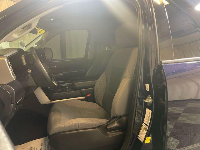 2022 toyota tundra sr5