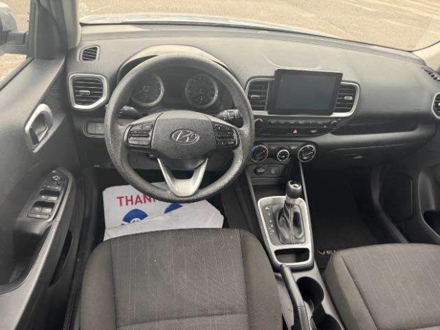 2021 hyundai venue se