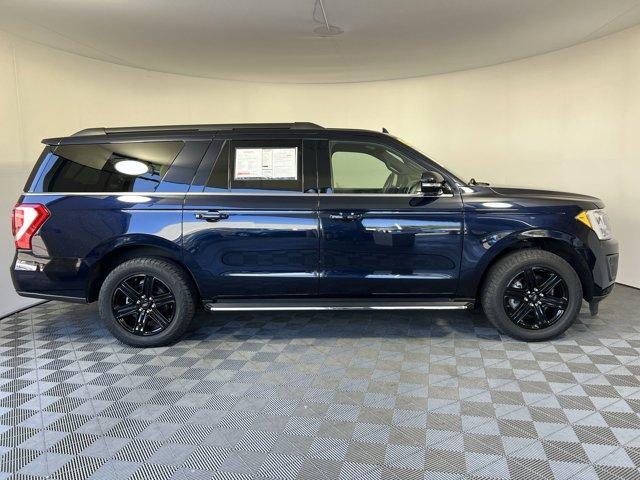 2021 ford expedition max xlt