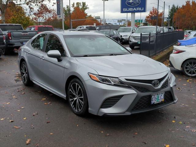 2018 toyota camry se