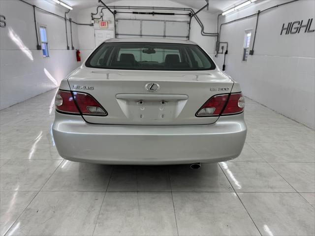 2002 lexus es 300 base