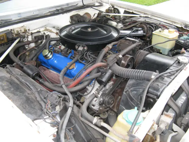 1974 chrysler newport custom hardtop 4-door 6.6l