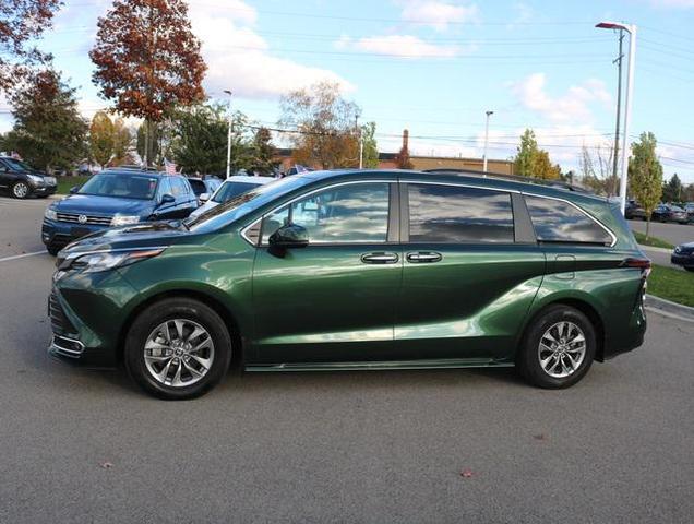 2023 toyota sienna xle 7 passenger