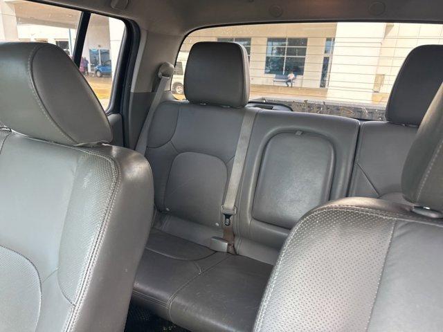 2013 nissan frontier sl