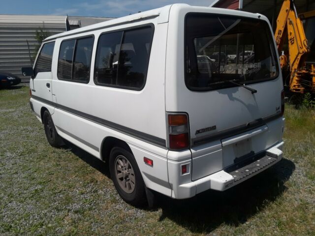 1988 mitsubishi van wagon