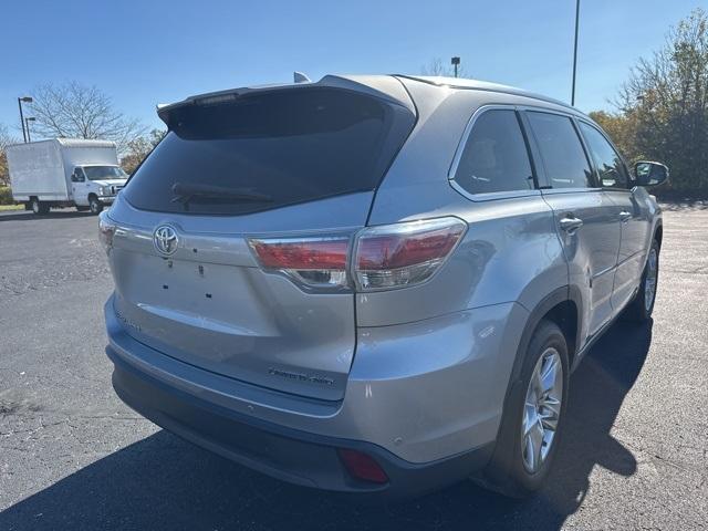 2016 toyota highlander limited