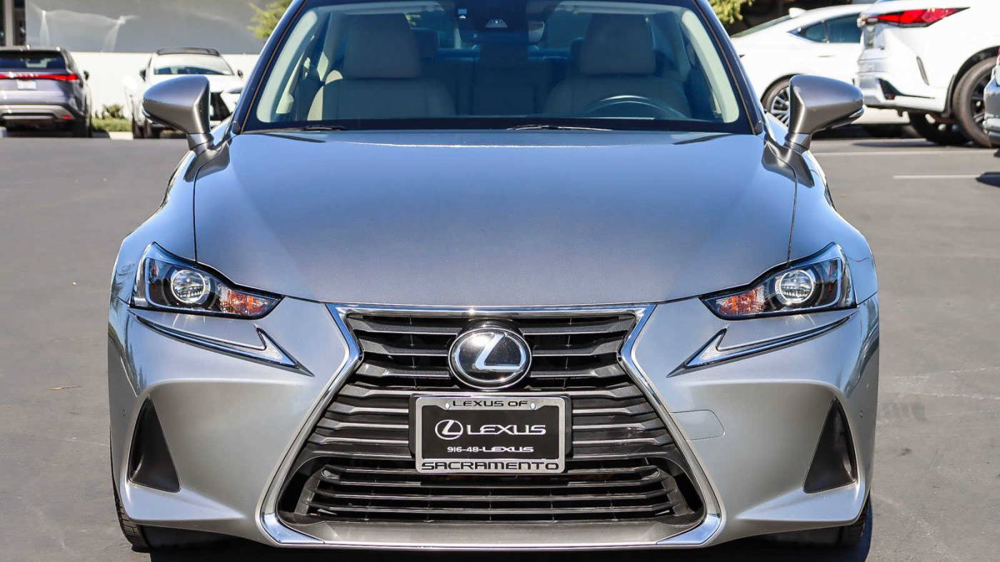 2019 lexus is 300 base