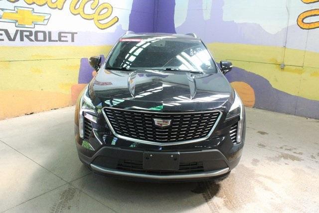 2022 cadillac xt4 premium luxury