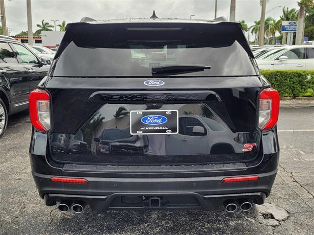 2023 ford explorer st