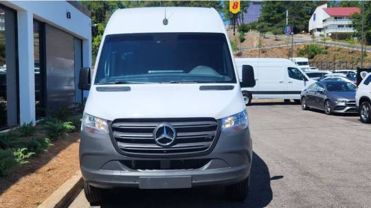 2022 Mercedes-Benz Sprinter 2500 standard roof i4
