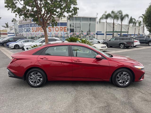 2024 hyundai elantra sel