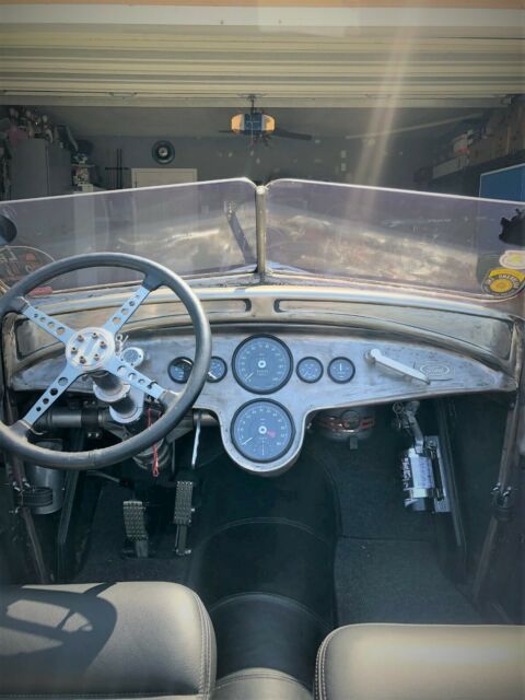 hemi - 1931 ford roadster custom built with a hemi and 700r4 trans - fast