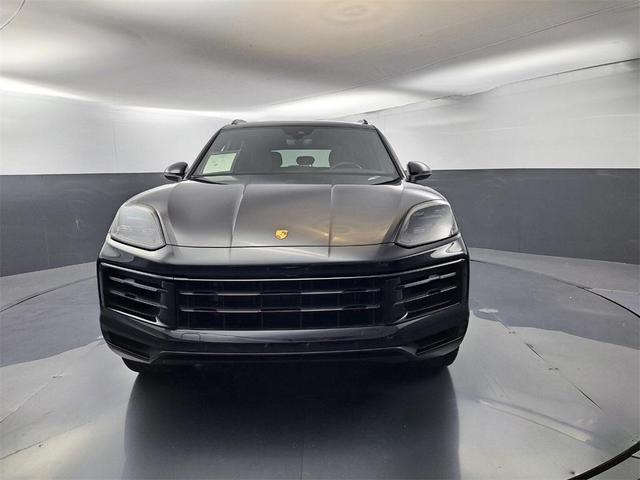 2024 porsche cayenne base