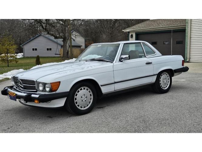 1989 mercedes-benz 560 in watertown, wisconsin