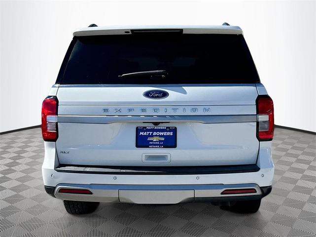 2022 ford expedition xlt