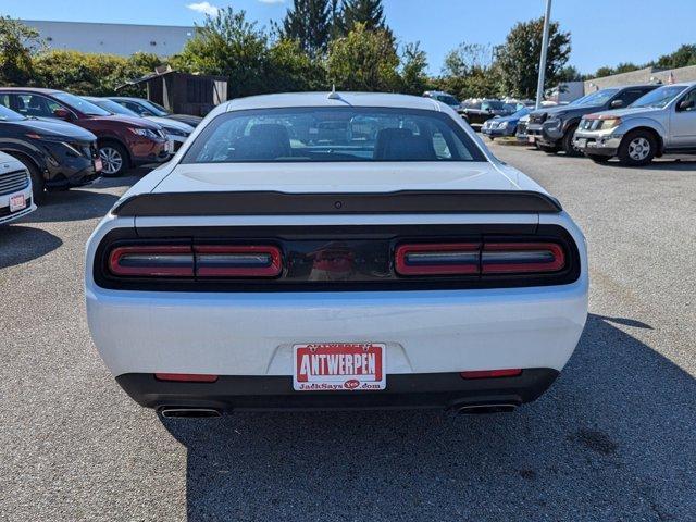2022 dodge challenger r/t