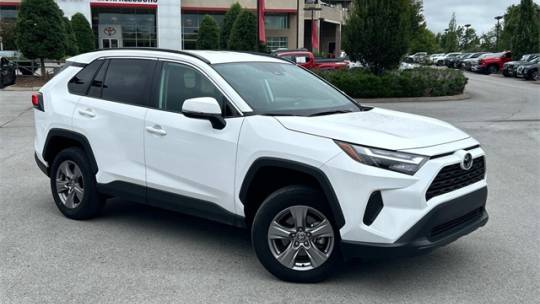 2024 Toyota RAV4 xle