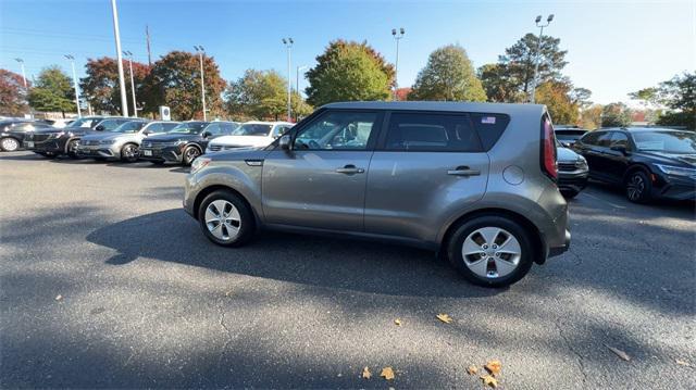 2016 kia soul base