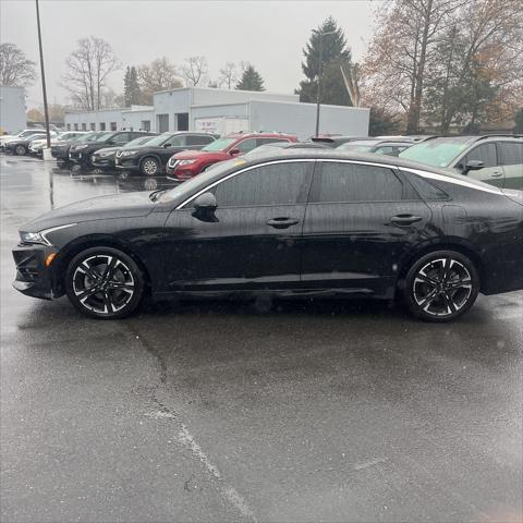 2022 kia k5 gt-line