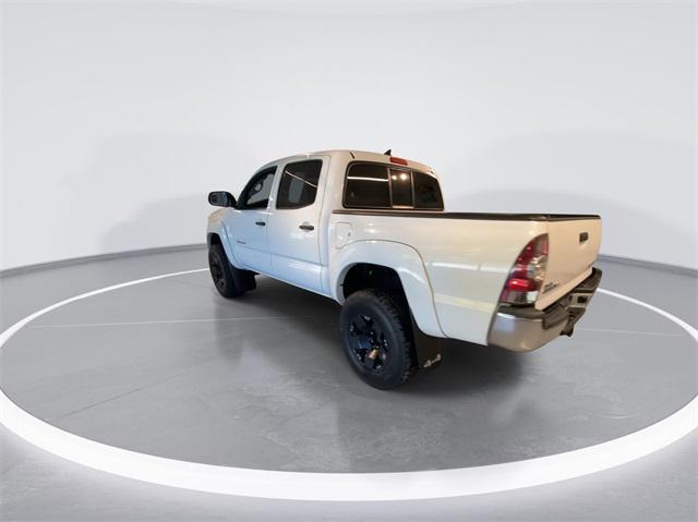 2014 toyota tacoma base