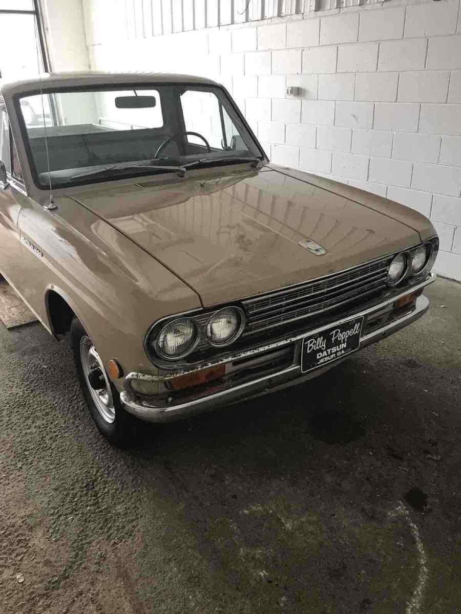 1969 datsun 1600 pickup brown rwd manual