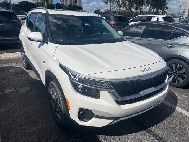 2022 kia seltos ex
