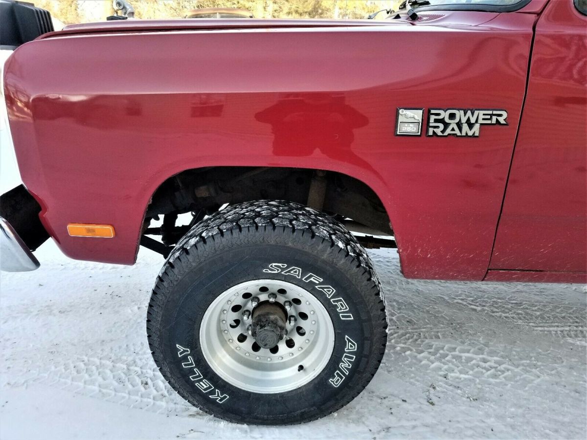 1989 dodge 3/4 ton 4x4, 360 v8 auto. said to have 46,000 original miles, 2 owner