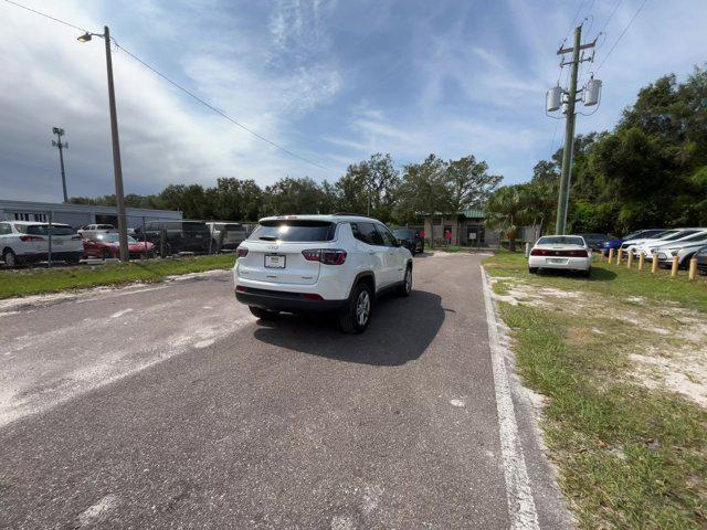 2023 jeep compass latitude