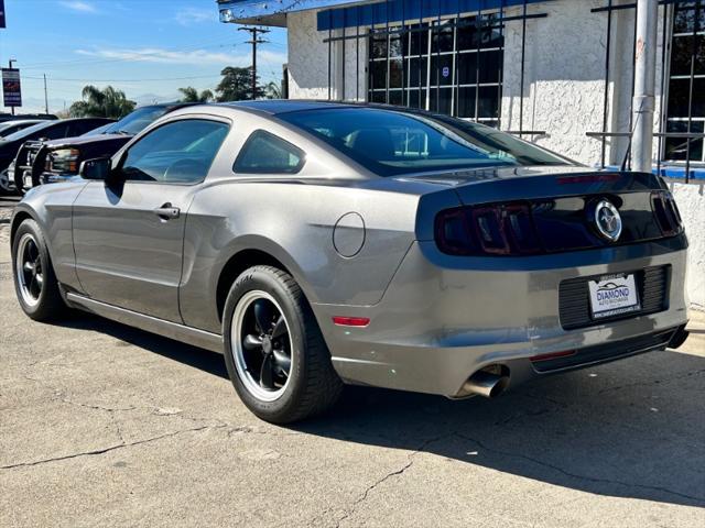 2014 ford mustang v6