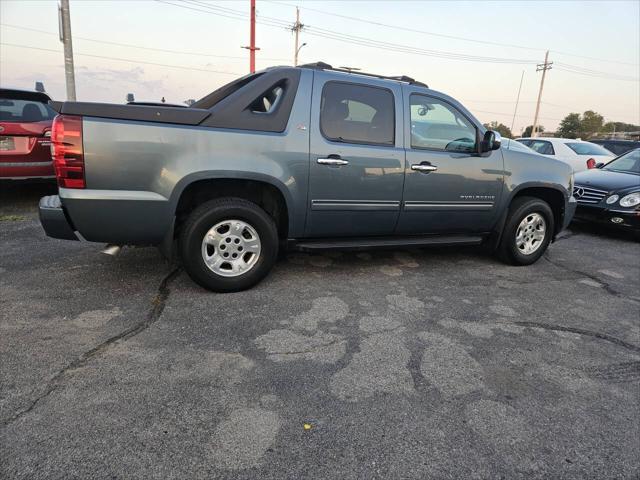 2011 chevrolet avalanche 1500 lt
