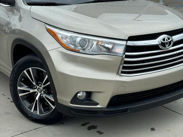 2016 toyota highlander xle