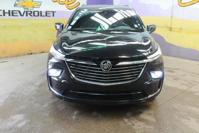 2023 buick enclave essence