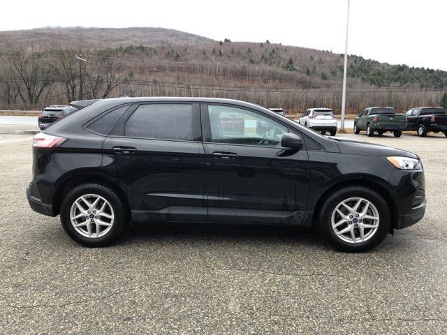 2022 ford edge se