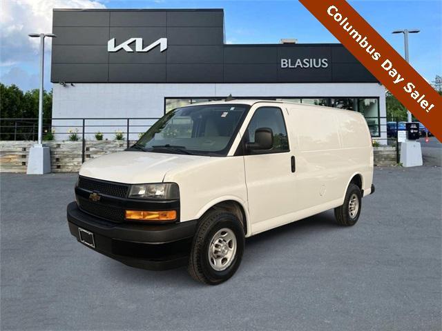 2021 chevrolet express 2500 rwd 2500 regular wheelbase wt