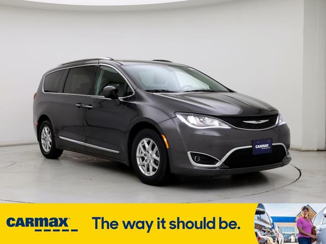 2020 chrysler pacifica touring l