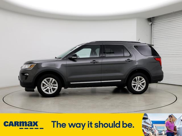 2018 ford explorer xlt