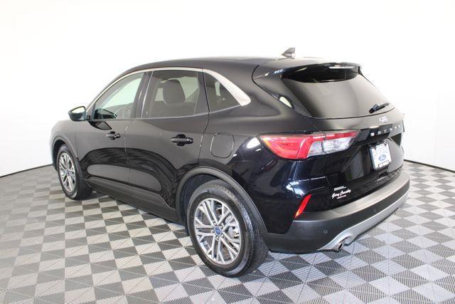 2022 ford escape sel