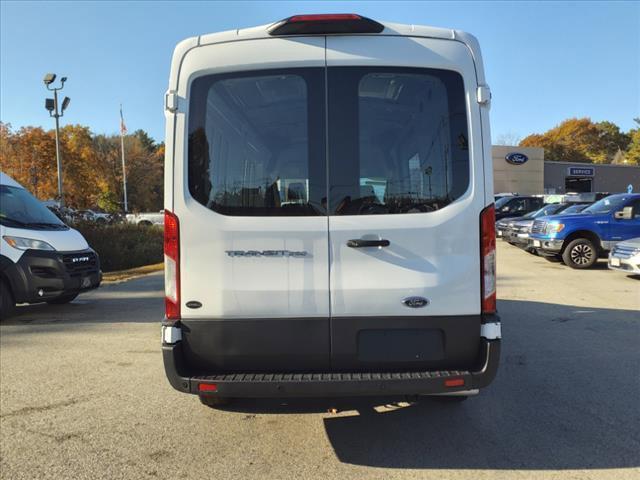 2023 ford transit-250 base