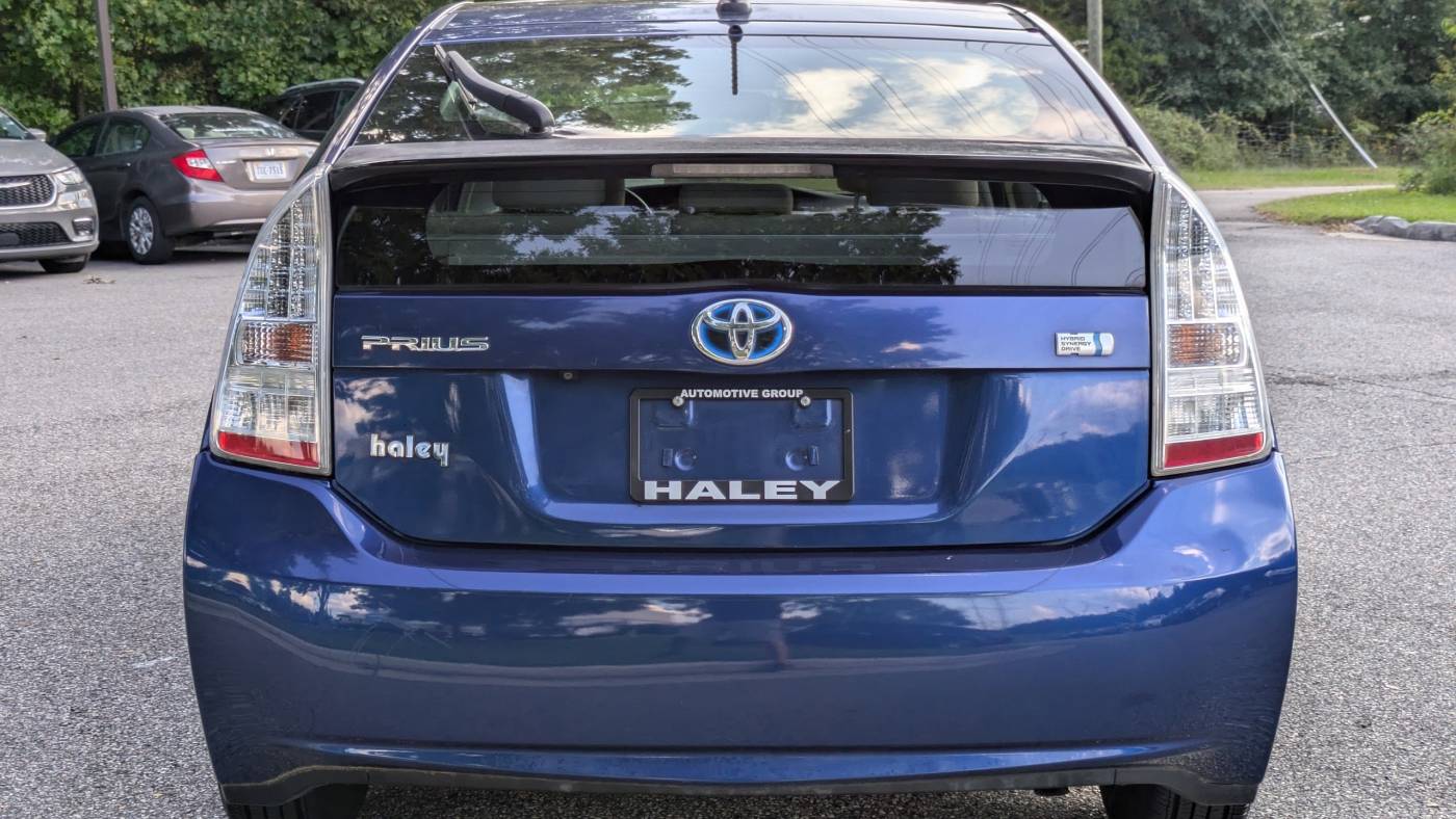 2011 toyota prius one
